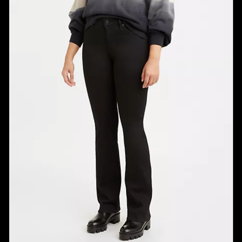 Levi's 315 Shaping Bootcut Jeans Only Worn Once!